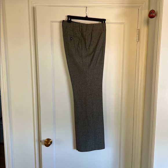 Ann Taylor Suit! Lightweight Gray Tweed, size 8 (pants)/size 10 (jacket) - Picture 5 of 5